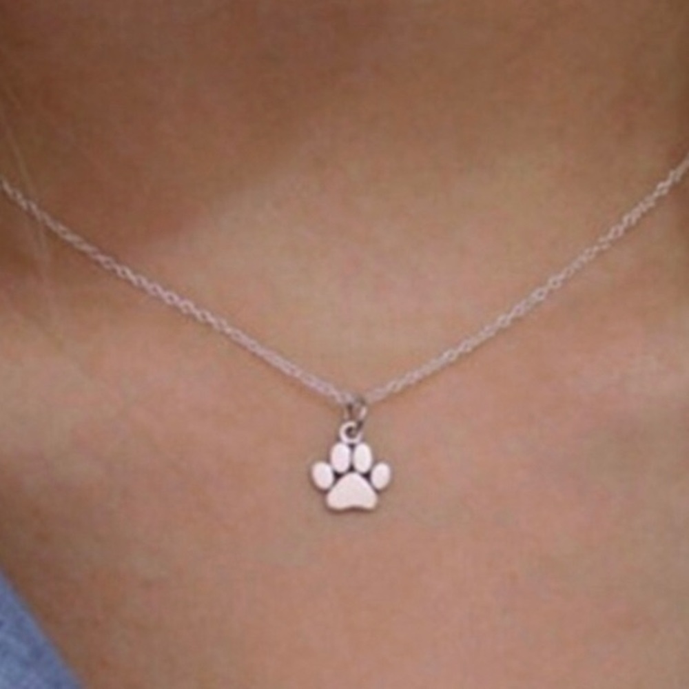 NEW Animal paw 🐾 necklace